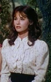 Lori Saunders7